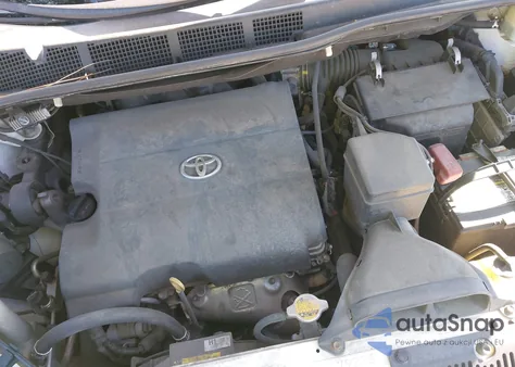 2016 Toyota Sienna Le 8 Passenger z USA, uszkodzony, nr VIN 5TDKK3DC0GS731995